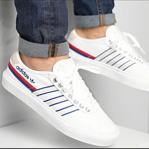 NWT Adidas Delpala